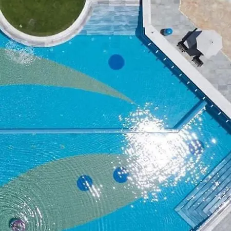 Modern Vacation At Elysia Park Paphos